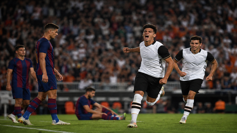 Valencia vs Barcelona: 1-1 history and late goals shape LaLiga